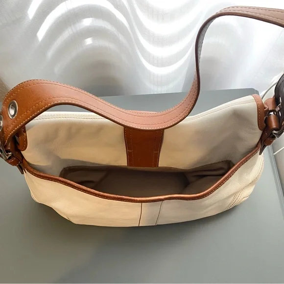 COACH, Soho Hampton buckle bag, cream & brown leather - Picture 4 of 8